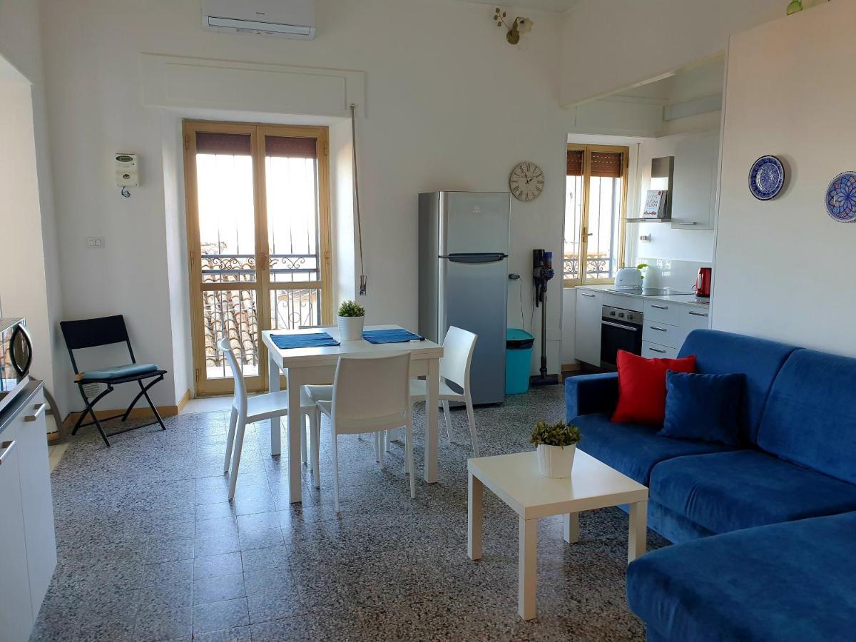 2 Bed Apartment In The Historical Center Pizzo Pizzo  Bagian luar foto
