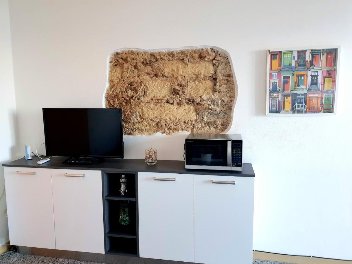 2 Bed Apartment In The Historical Center Pizzo Pizzo  Bagian luar foto